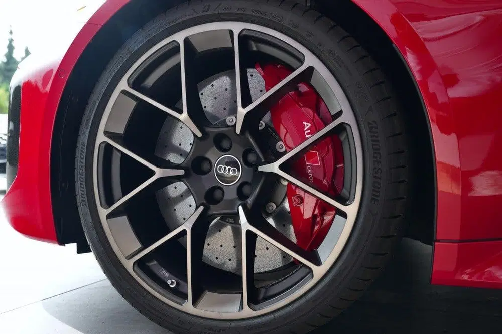 Audi RS5 RS5 AVANT E-HYBRID uit 2026