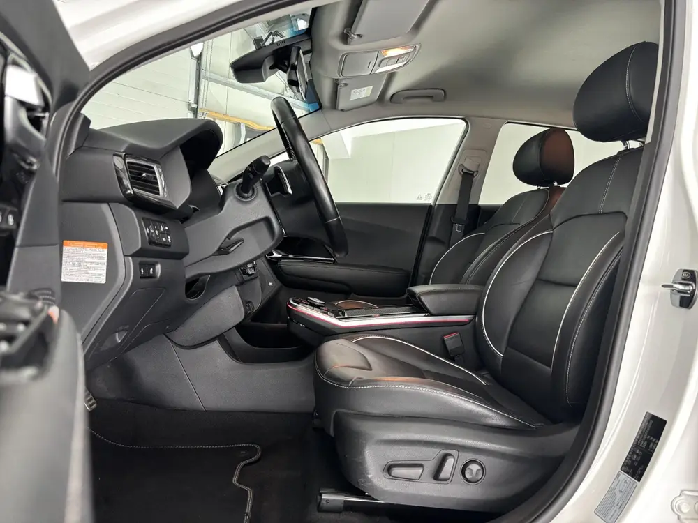 Kia E-Niro ExecutiveLine 64 kWh | SOH 100% | 4 NIEUWE ALL SE uit 2019, foto 4