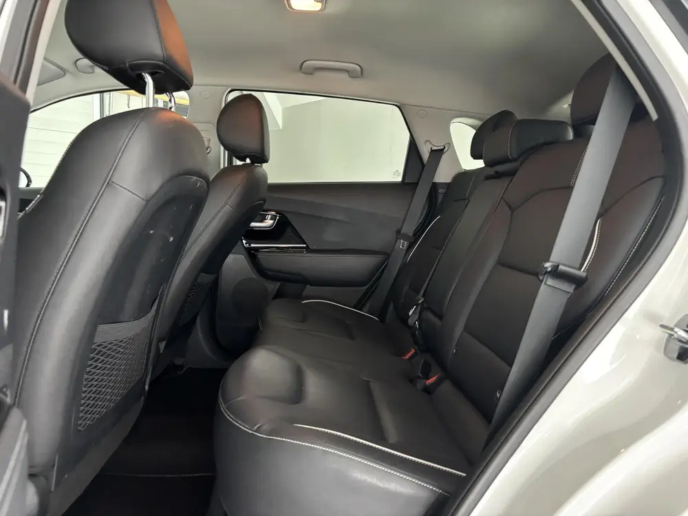 Kia E-Niro ExecutiveLine 64 kWh | SOH 100% | 4 NIEUWE ALL SE uit 2019, foto 5