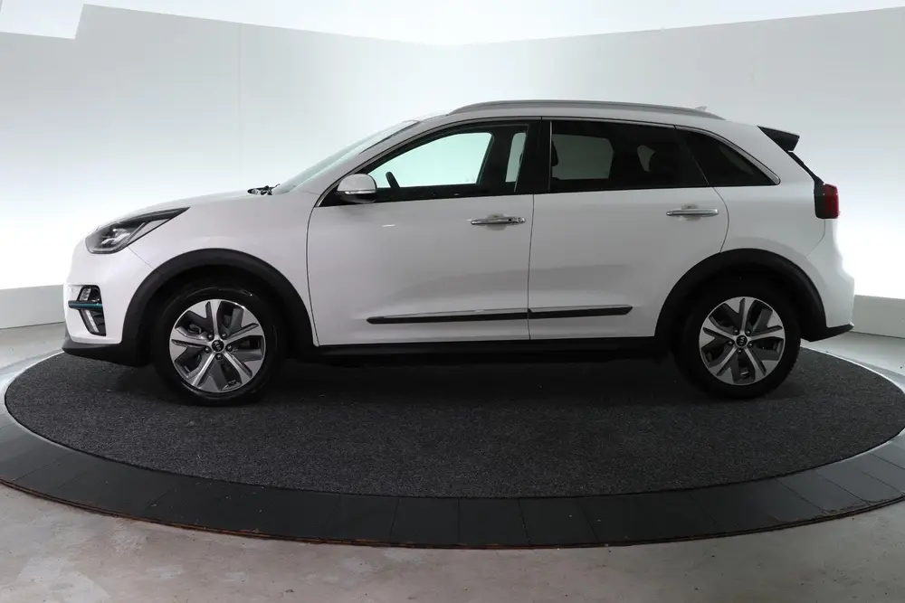 Kia E-Niro ExecutiveLine 64 kWh | SOH 100% | 4 NIEUWE ALL SE uit 2019, foto 7