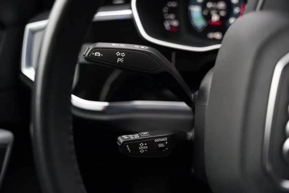 Audi Q3 45 TFSI E S EDITION uit 2021, foto 13
