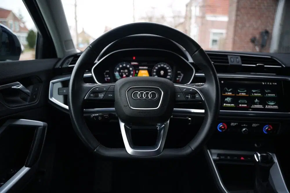 Audi Q3 45 TFSI E S EDITION uit 2021, foto 15