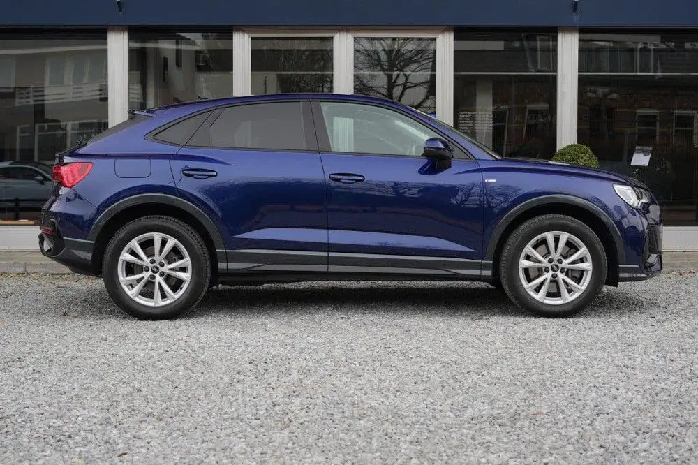 Audi Q3 45 TFSI E S EDITION uit 2021, foto 4