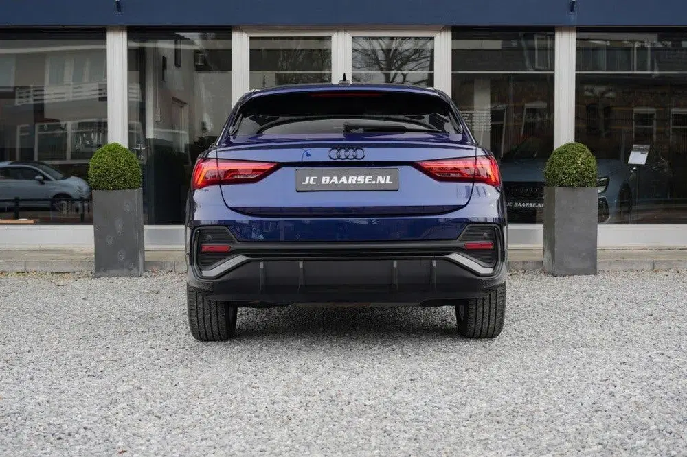 Audi Q3 45 TFSI E S EDITION uit 2021, foto 6