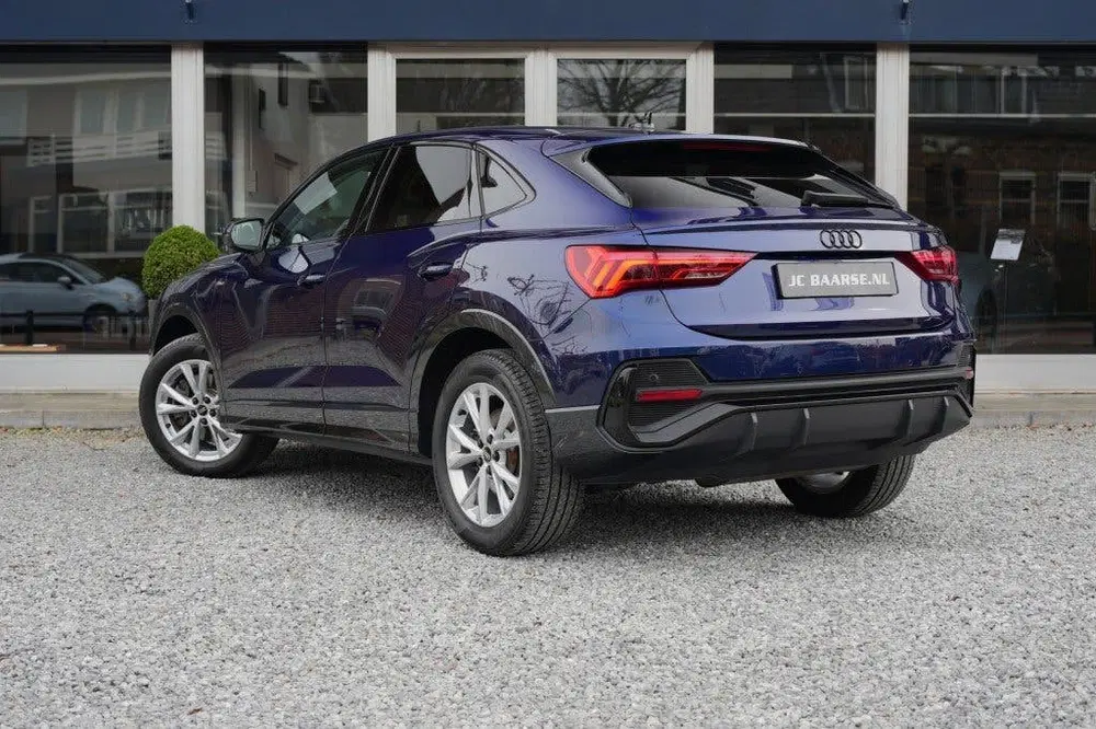 Audi Q3 45 TFSI E S EDITION uit 2021, foto 7