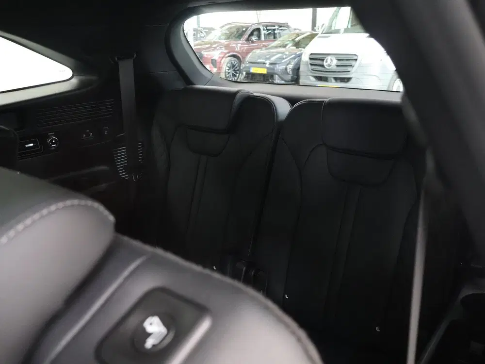 Kia Sorento 1.6 T-GDI Plug-in Hybrid 4WD ExecutiveLine uit 2024, foto 15