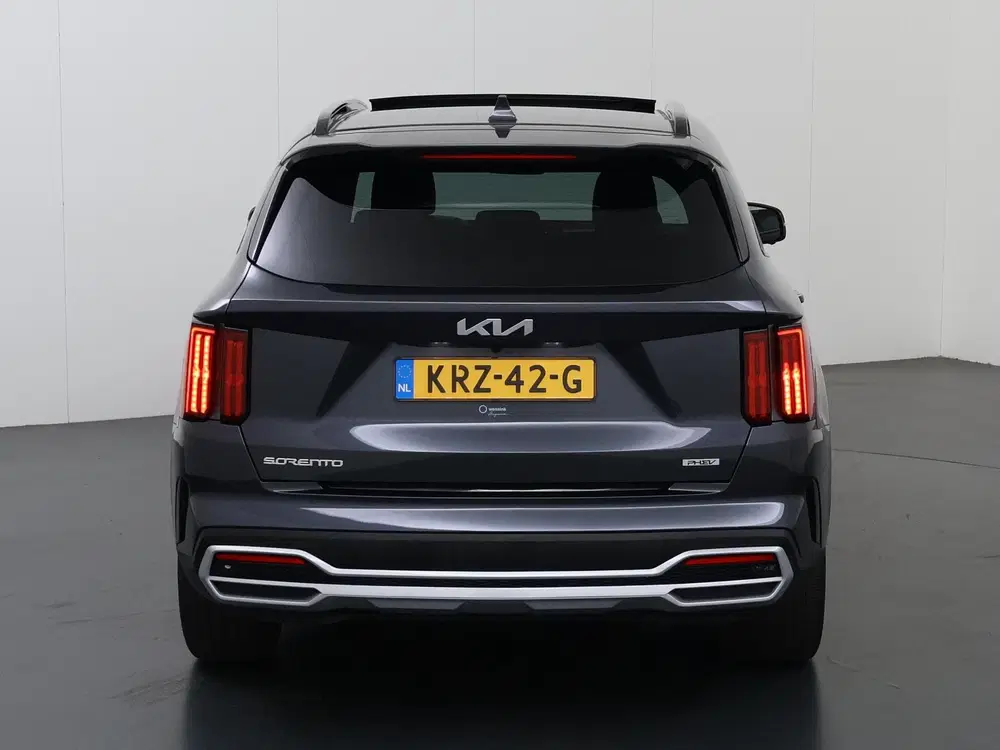 Kia Sorento 1.6 T-GDI Plug-in Hybrid 4WD ExecutiveLine uit 2024, foto 4