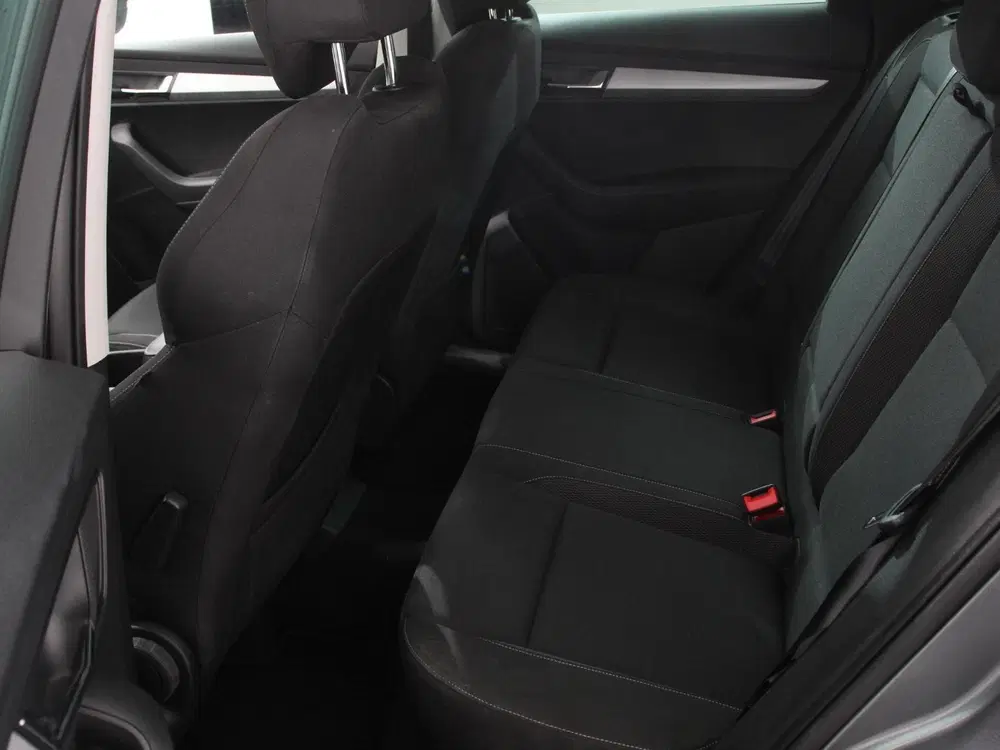 Skoda Karoq 1.5 TSI 150pk DSG Ambition Navigatie Apple uit 2024, foto 12