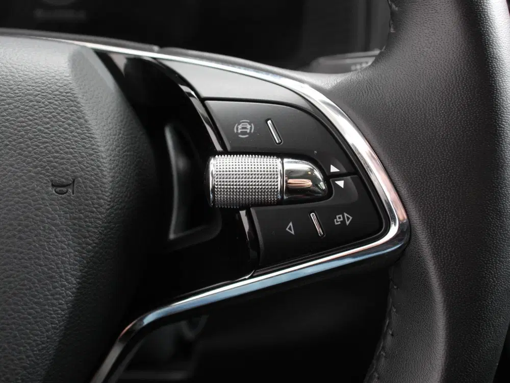Skoda Karoq 1.5 TSI 150pk DSG Ambition Navigatie Apple uit 2024, foto 19