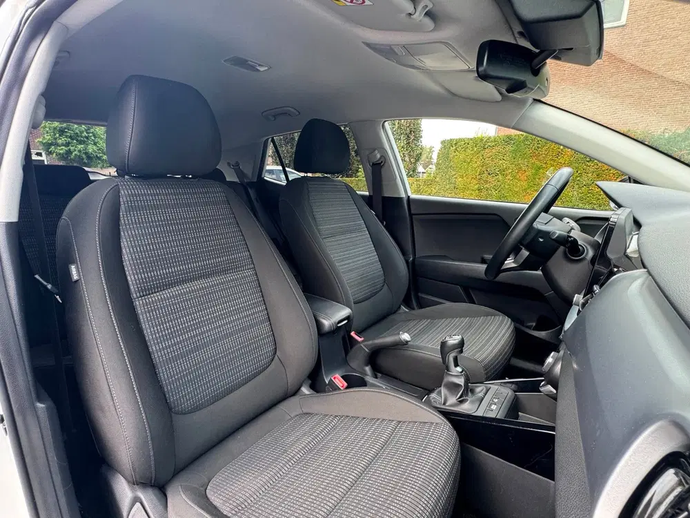Kia Stonic 1.0 T-GDi MHEV DynamicPlusLine uit 2022, foto 10