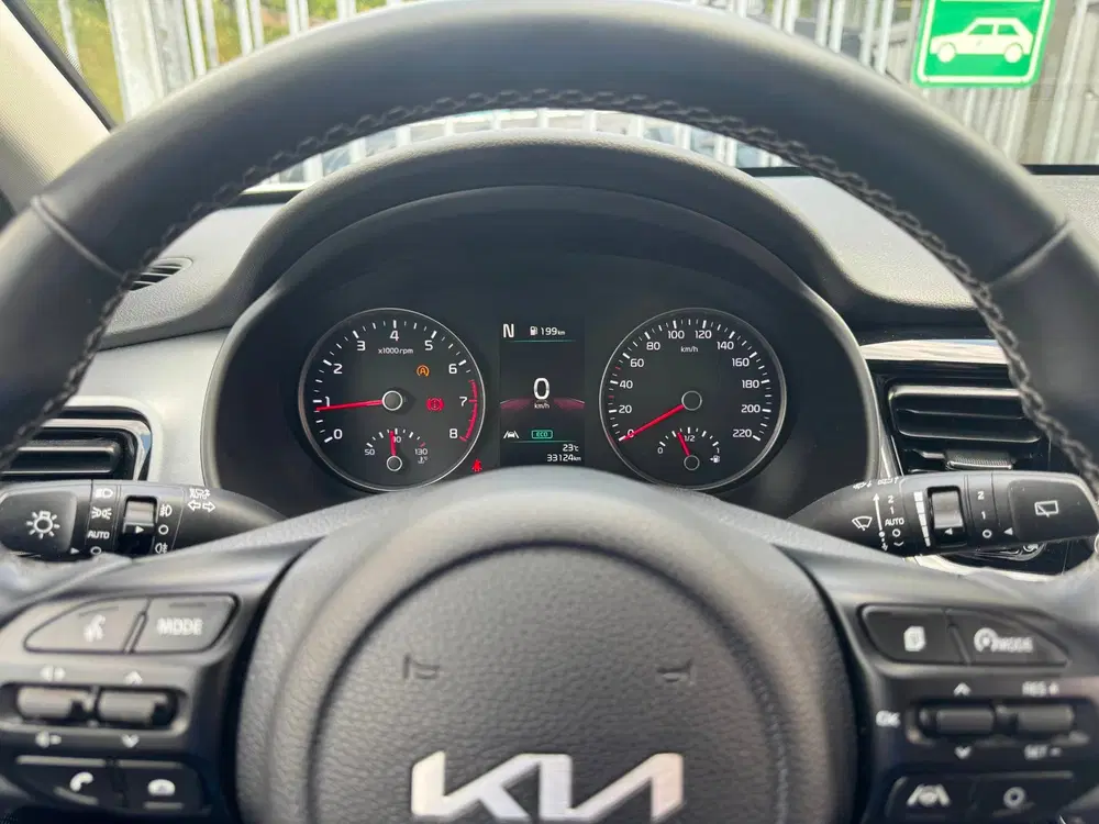 Kia Stonic 1.0 T-GDi MHEV DynamicPlusLine uit 2022, foto 17
