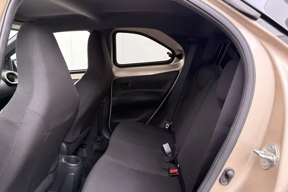 Toyota Aygo X 1.0 Aut. VVT-i S-CVT Play Camera Carplay A uit 2025, foto 12