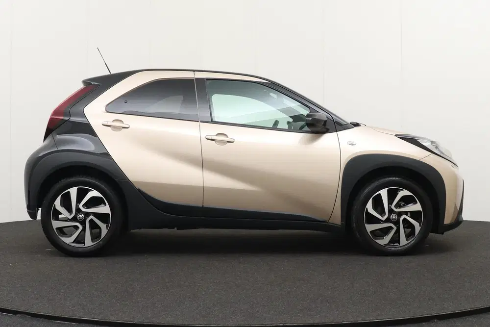 Toyota Aygo X 1.0 Aut. VVT-i S-CVT Play Camera Carplay A uit 2025, foto 6