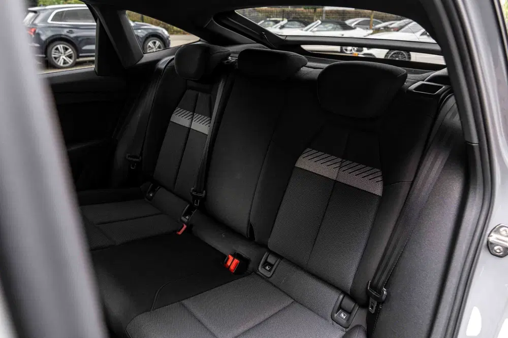 Audi Q4 e-tron 35 Advanced edition 55 kWh Sportsto uit 2022, foto 13