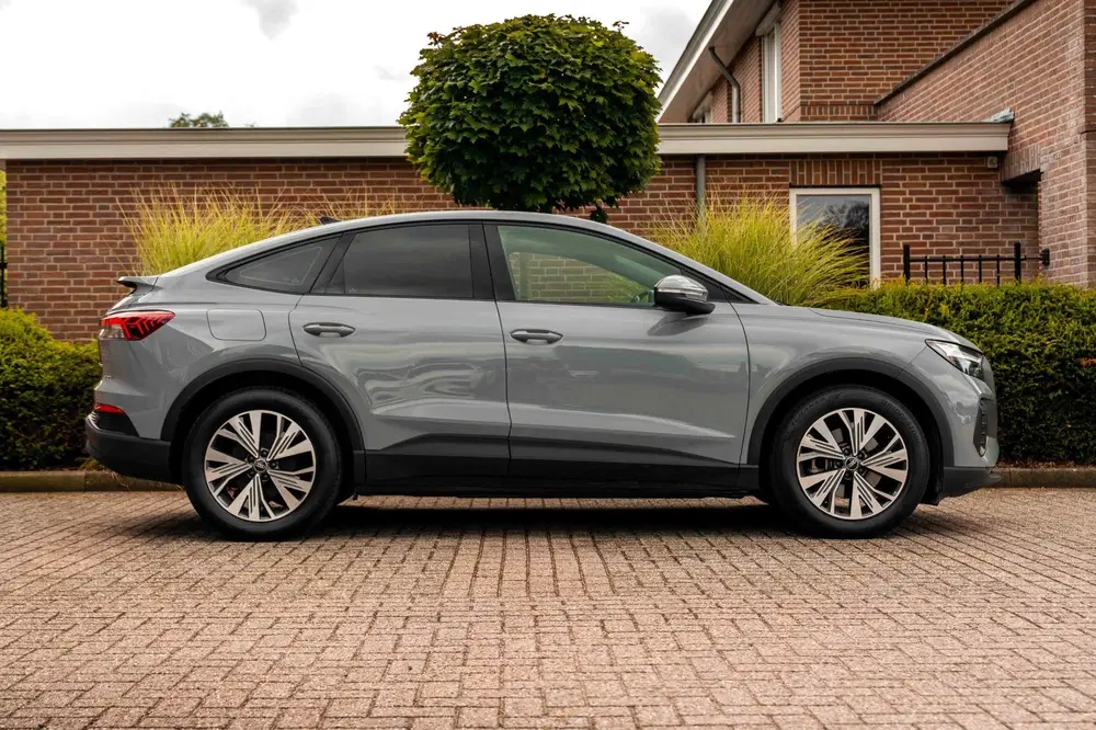 Audi Q4 e-tron 35 Advanced edition 55 kWh Sportsto uit 2022, foto 4