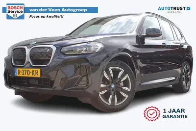 BMW iX3 Executive 80 kWh met Pano uit 2022