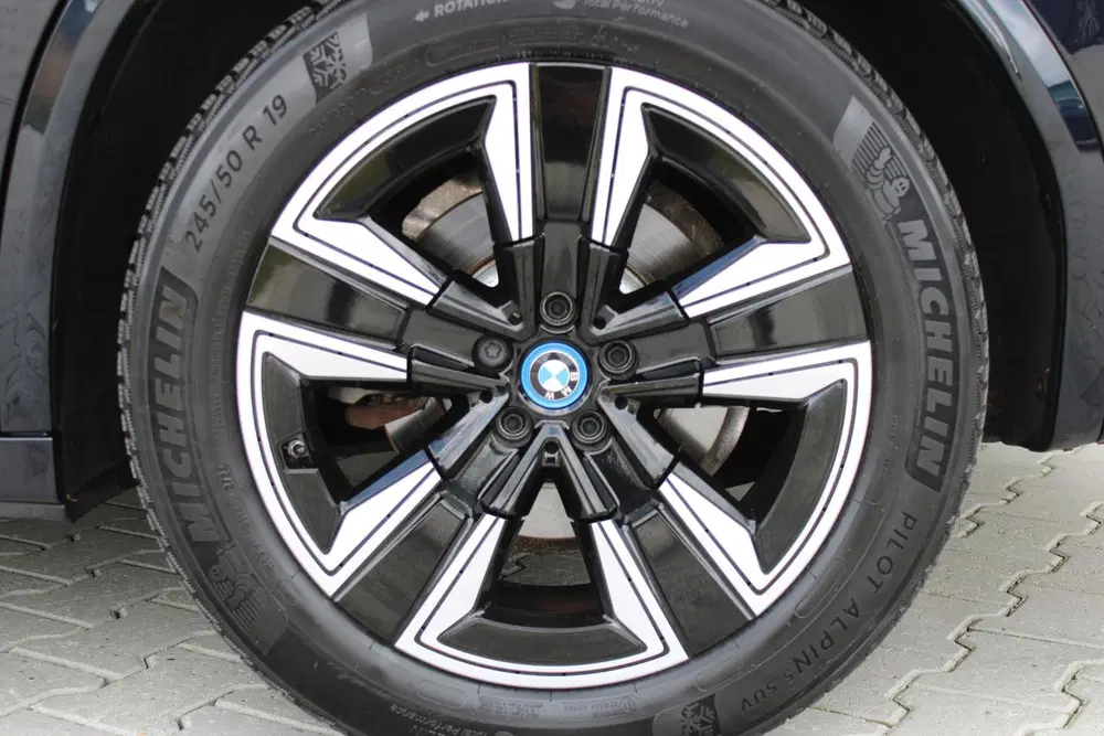 BMW iX3 Executive 80 kWh met Pano uit 2022, foto 9