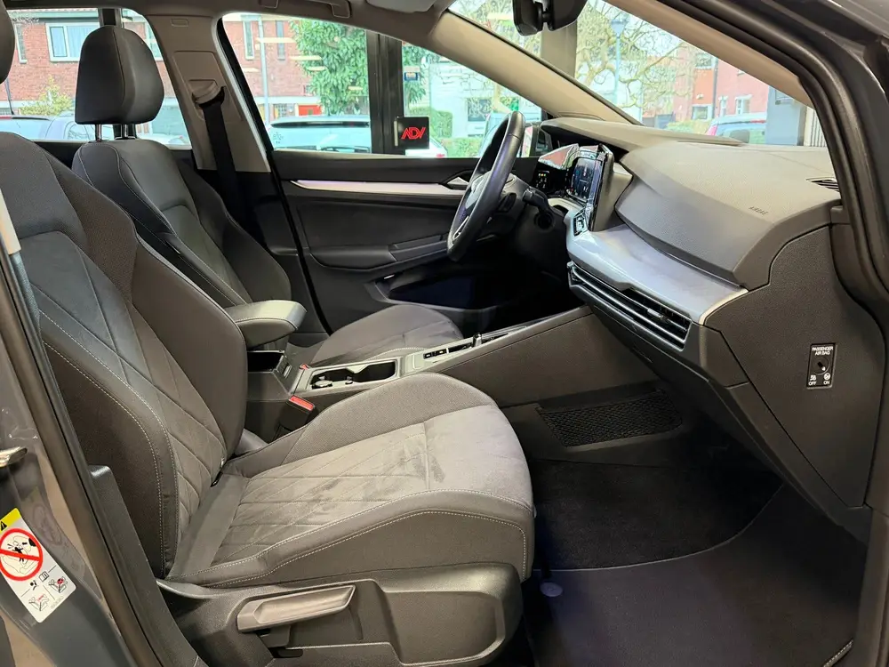 Volkswagen Golf 2.0 TDI R-Line Business AUT. PANO TREKHAAK A uit 2023, foto 10