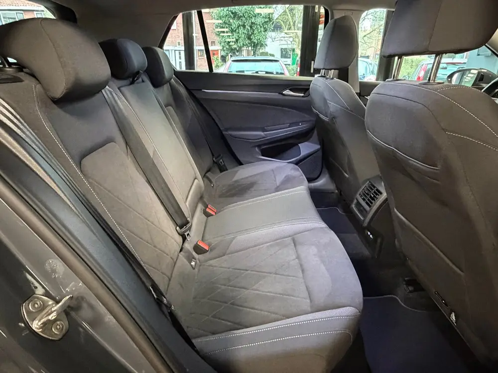 Volkswagen Golf 2.0 TDI R-Line Business AUT. PANO TREKHAAK A uit 2023, foto 12