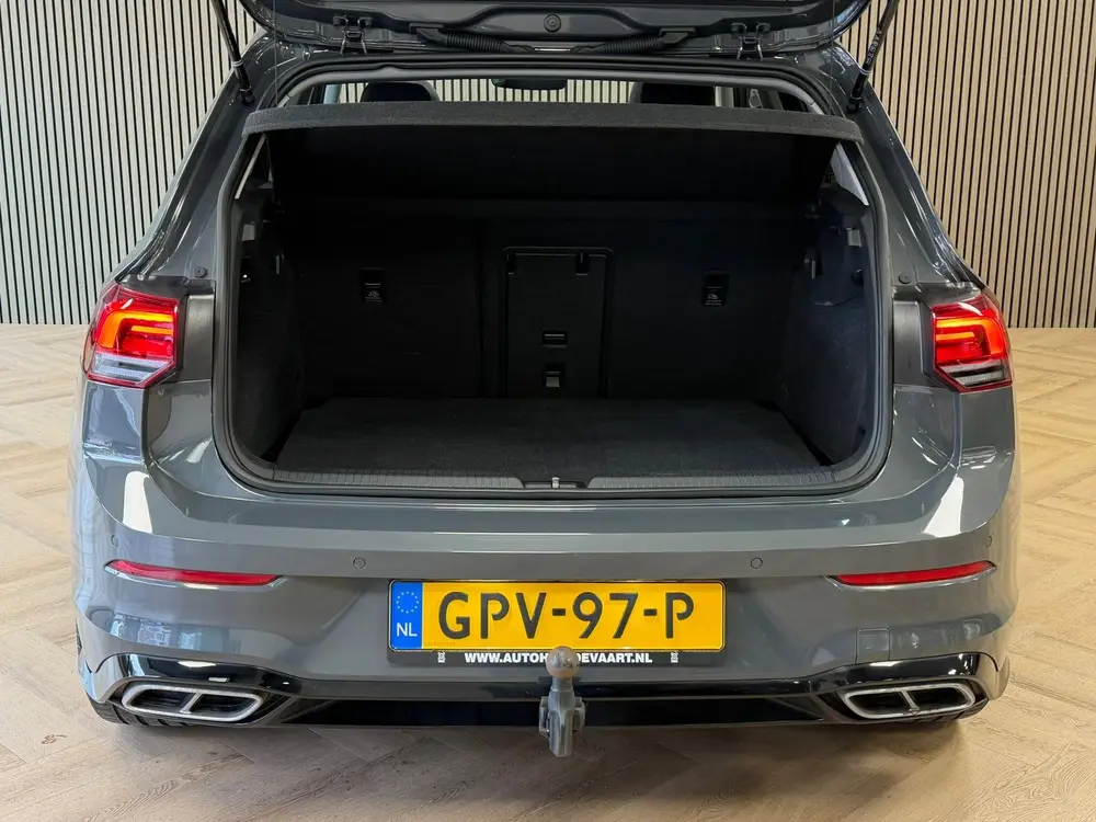 Volkswagen Golf 2.0 TDI R-Line Business AUT. PANO TREKHAAK A uit 2023, foto 6