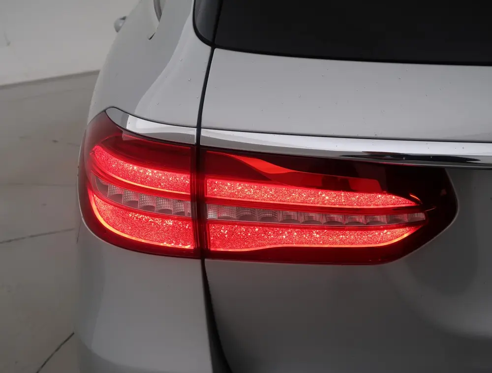 Mercedes-Benz E-Klasse 200 AMG SPORT AUT9 + BURMESTER uit 2019, foto 15