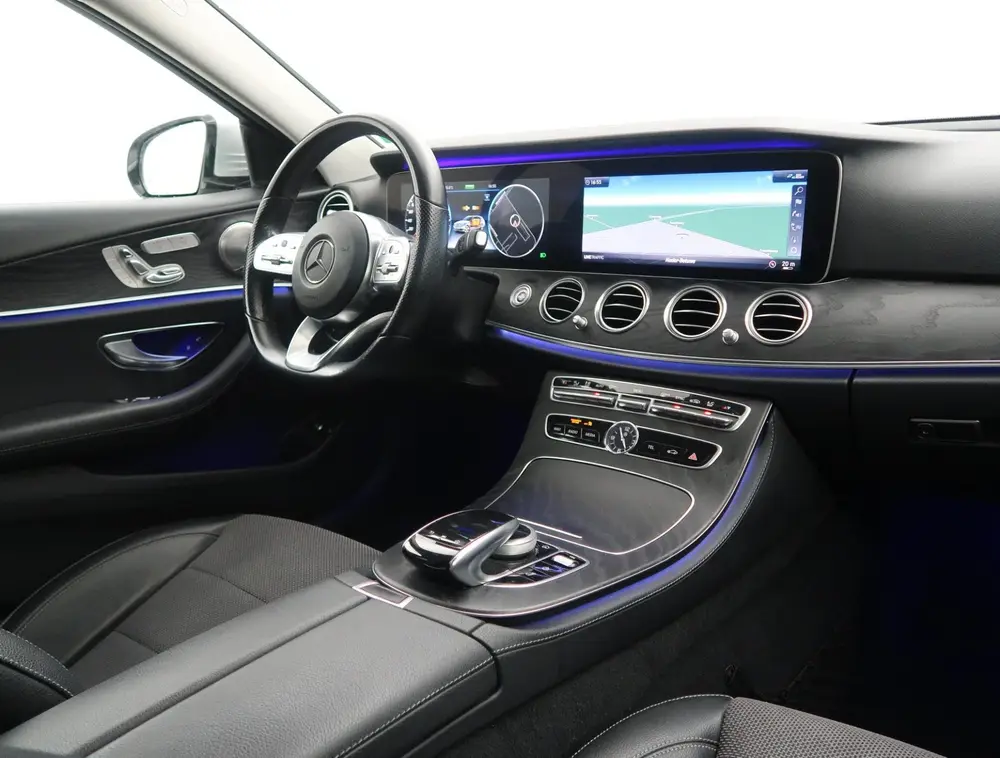 Mercedes-Benz E-Klasse 200 AMG SPORT AUT9 + BURMESTER uit 2019, foto 4