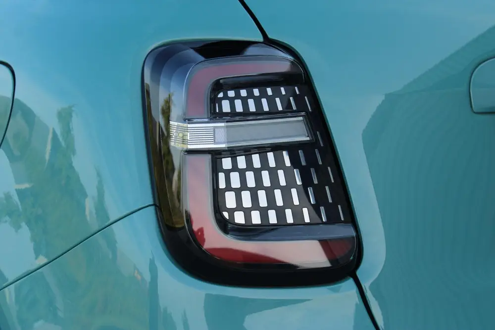 Fiat 600 1.2 Hybrid Urban uit 2025, foto 9