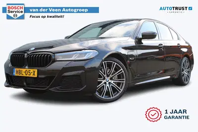 BMW 5-serie 545e xDrive M-sport black edition uit 2022