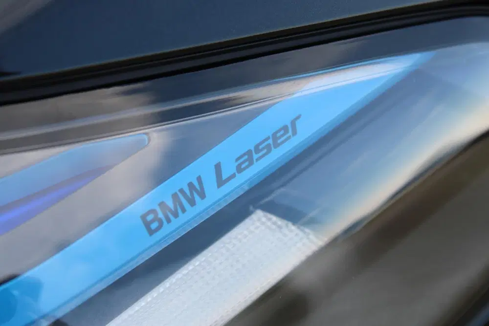 BMW 5-serie 545e xDrive M-sport black edition uit 2022, foto 7