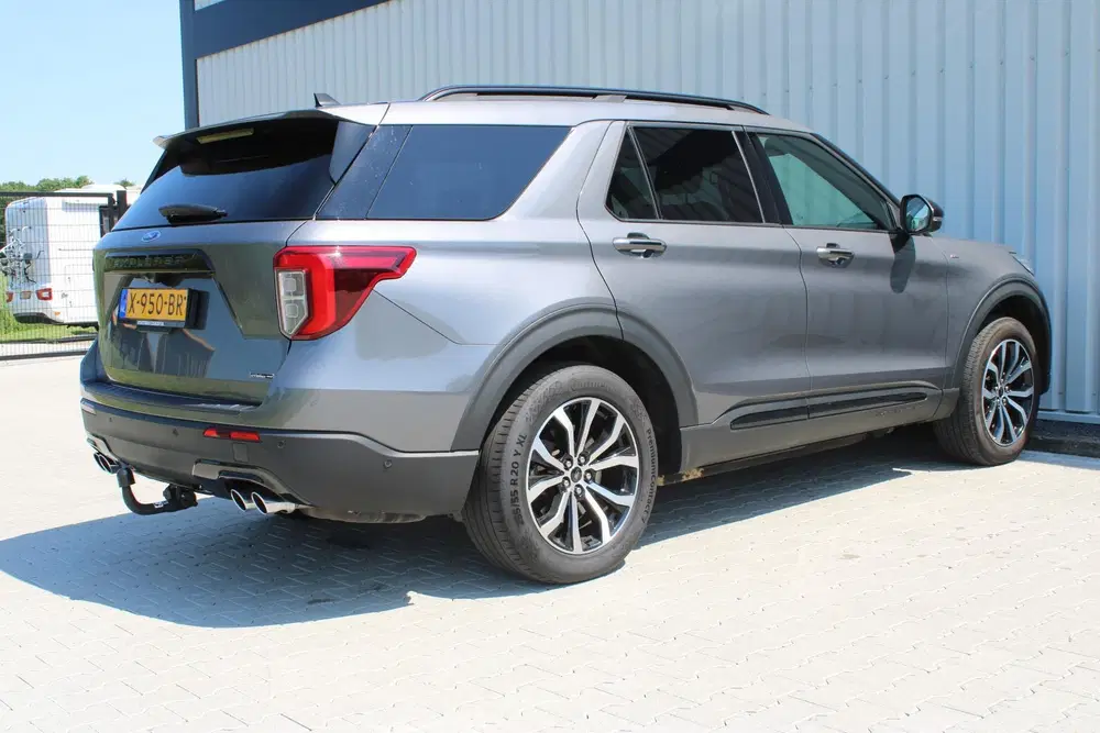 Ford Explorer 3.0 V6 EcoBoost PHEV ST-Line uit 2023, foto 3