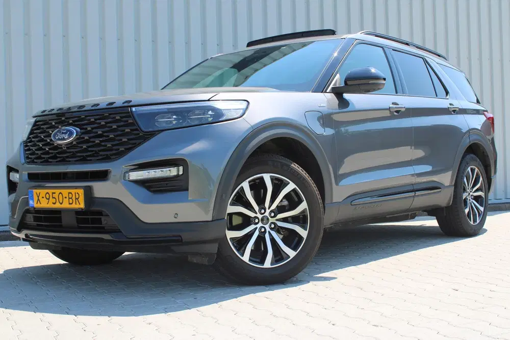 Ford Explorer 3.0 V6 EcoBoost PHEV ST-Line uit 2023, foto 4