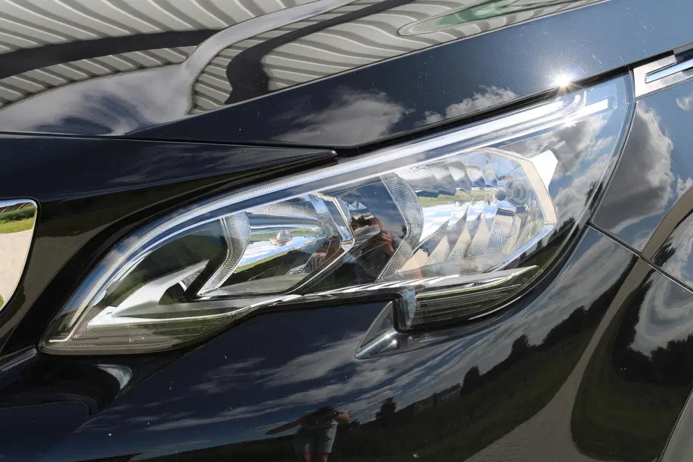 Peugeot 3008 1.2 PureTech Active Avantage uit 2020, foto 6