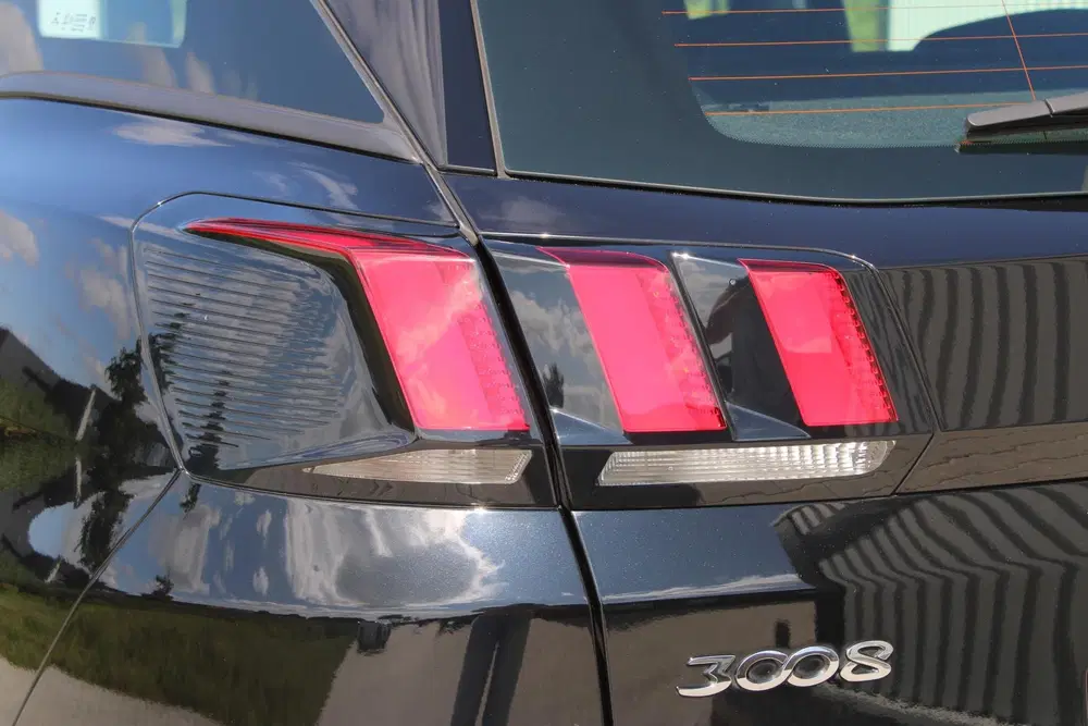 Peugeot 3008 1.2 PureTech Active Avantage uit 2020, foto 9