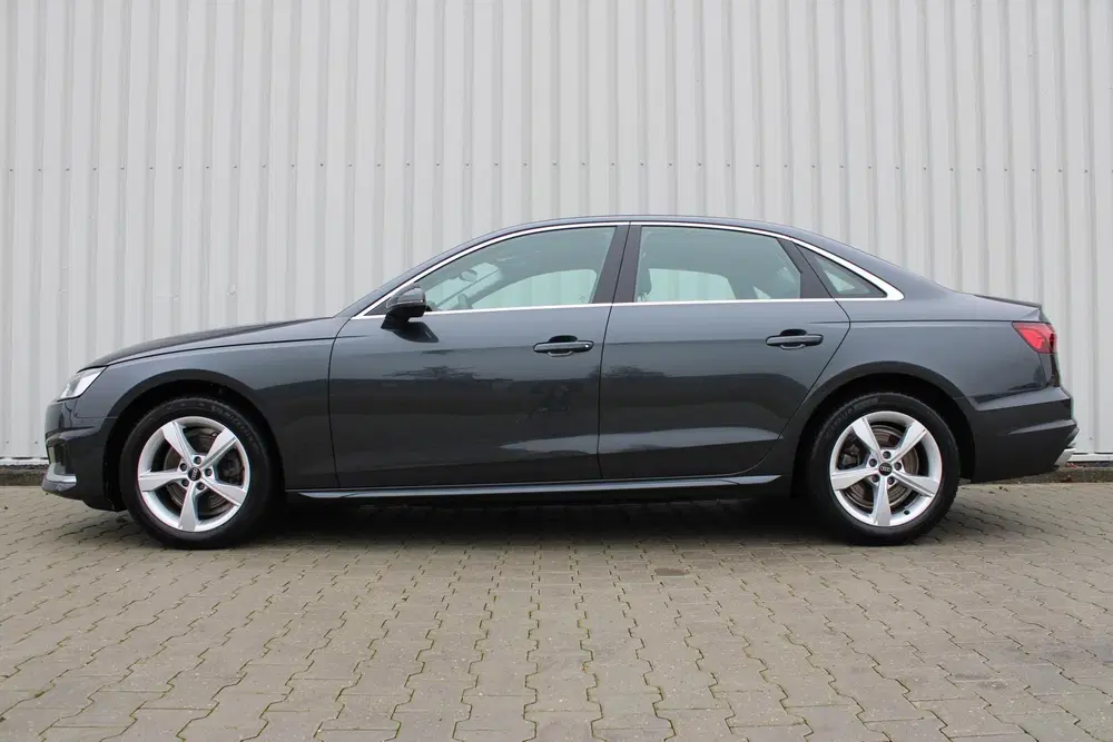 Audi A4 35 TFSI Advanced Edition uit 2023, foto 10