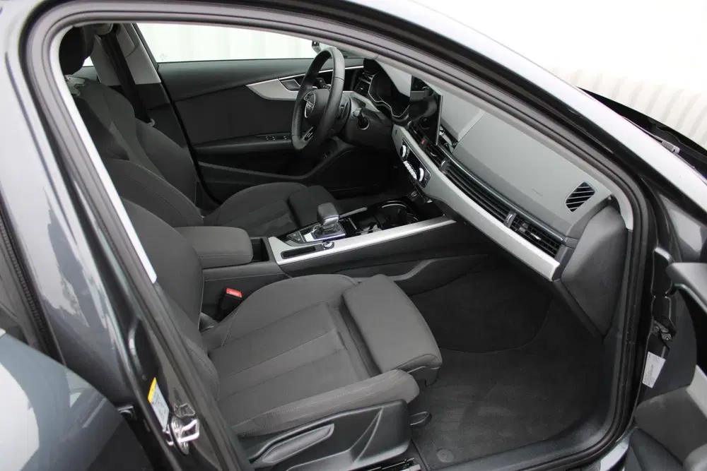 Audi A4 35 TFSI Advanced Edition uit 2023, foto 20