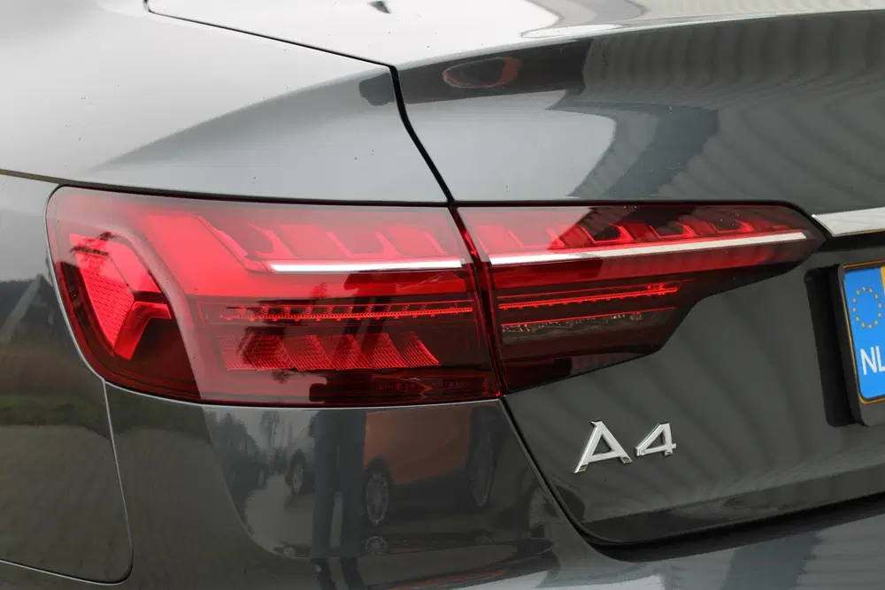 Audi A4 35 TFSI Advanced Edition uit 2023, foto 8