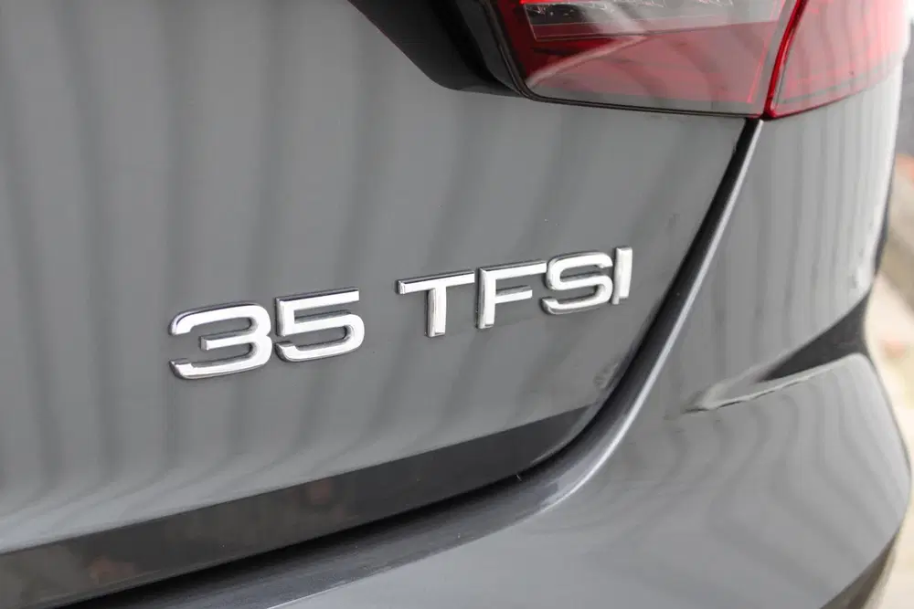 Audi A4 35 TFSI Advanced Edition uit 2023, foto 9