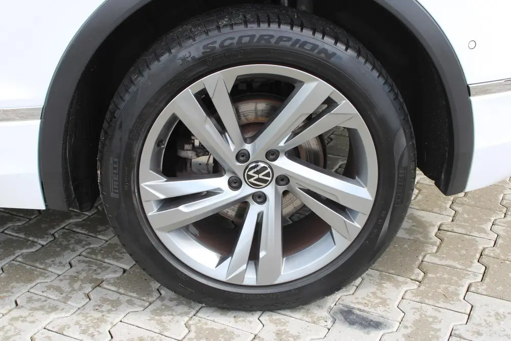 Volkswagen Tiguan 1.4 TSI eHybrid R-Line Business+ | Incl. 1 uit 2022, foto 12