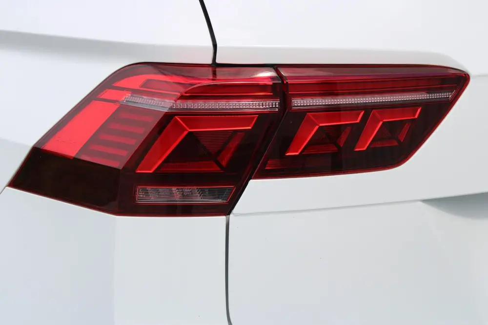 Volkswagen Tiguan 1.4 TSI eHybrid R-Line Business+ | Incl. 1 uit 2022, foto 13