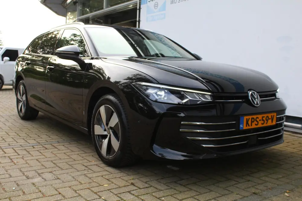 Volkswagen Passat Variant 1.5 eHybrid Elegance Business 272 uit 2025, foto 15