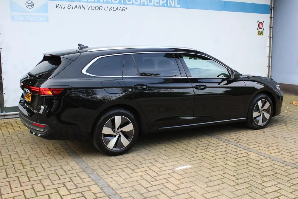 Volkswagen Passat Variant 1.5 eHybrid Elegance Business 272 uit 2025, foto 3