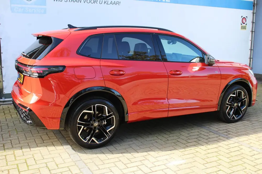 Volkswagen Tiguan 1.5 eHybrid R-Line Edition | Incl. 12 maan uit 2025, foto 3