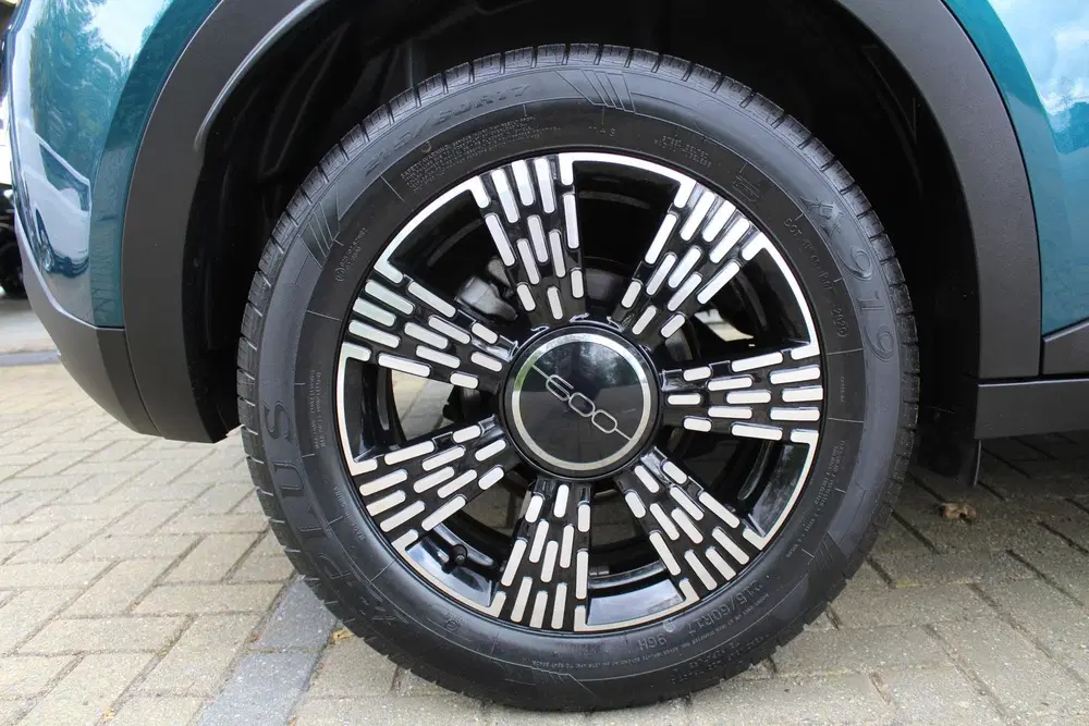 Fiat 600 1.2 Hybrid Urban uit 2025, foto 18