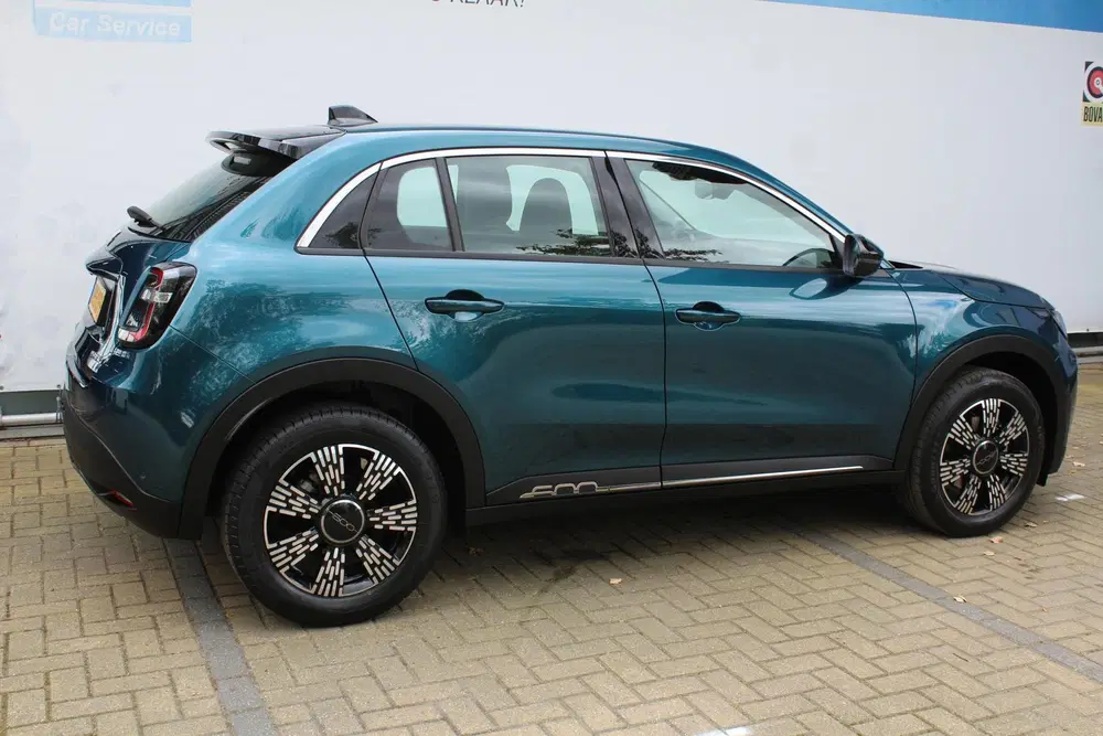 Fiat 600 1.2 Hybrid Urban uit 2025, foto 3