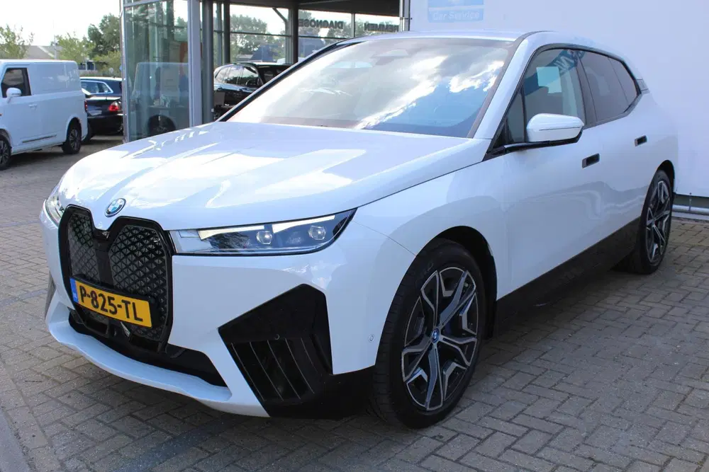 BMW iX xDrive40 Executive 77 kWh uit 2022, foto 7