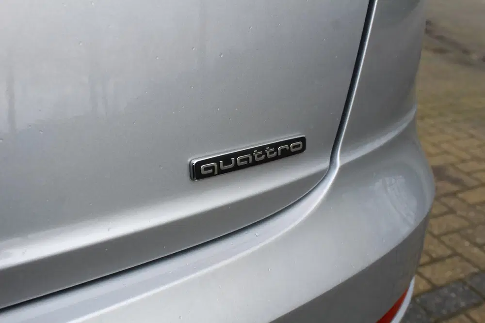Audi Q8 55 TFSI e quattro Pro Line uit 2022, foto 13