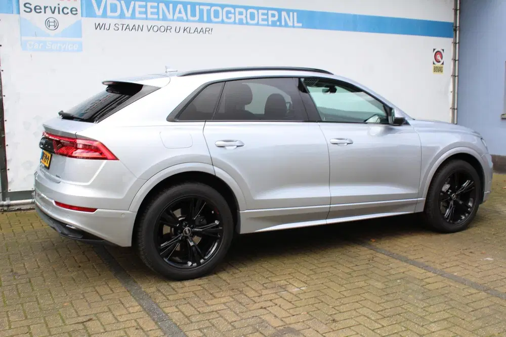Audi Q8 55 TFSI e quattro Pro Line uit 2022, foto 3