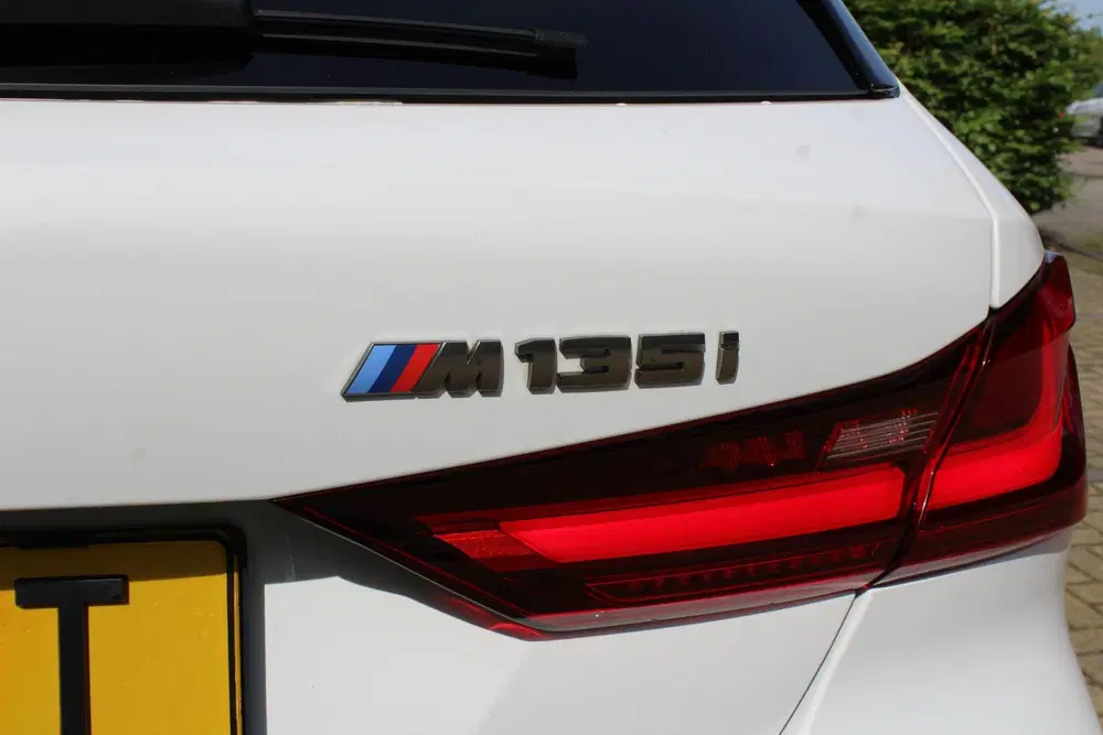 BMW 1-serie M135i xDrive High Executive uit 2020, foto 12
