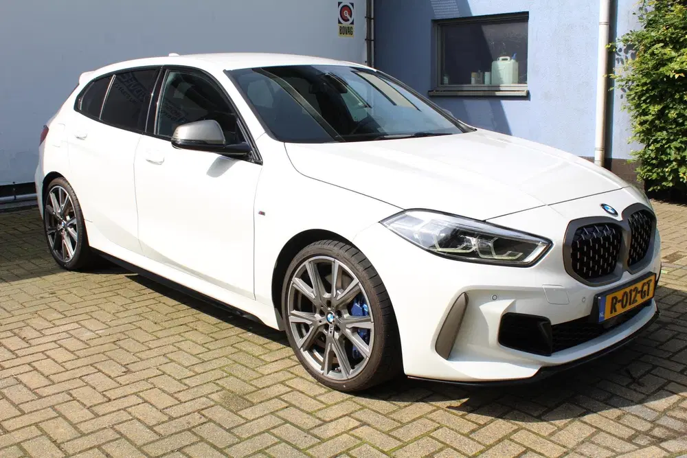 BMW 1-serie M135i xDrive High Executive uit 2020, foto 5