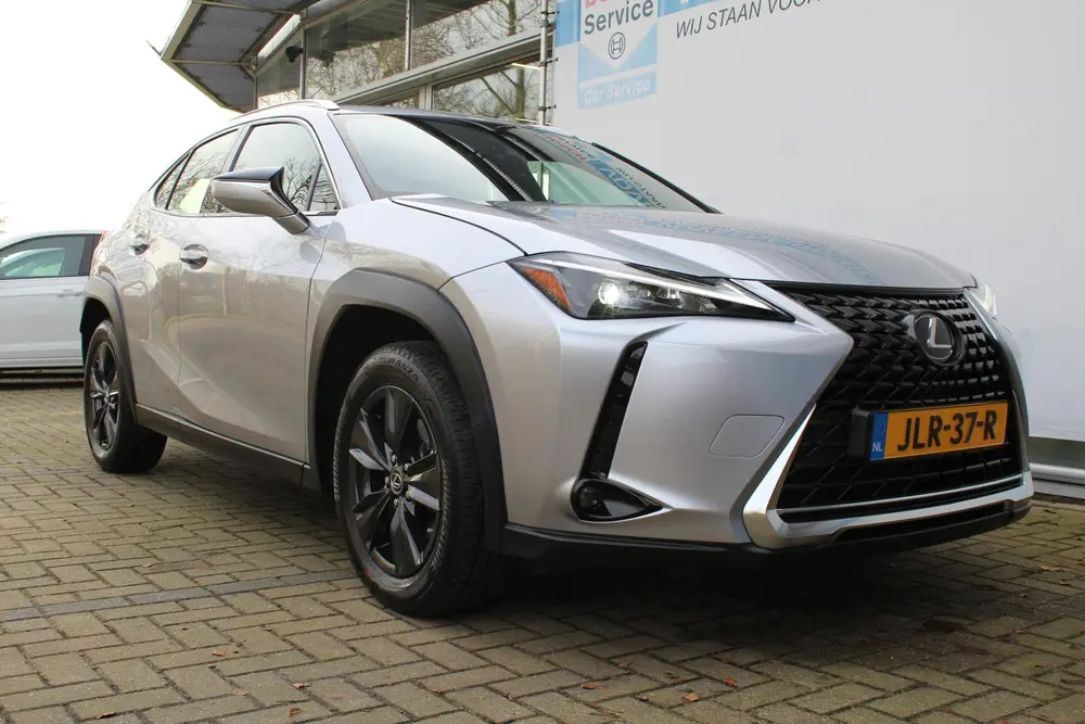 Lexus UX 250h uit 2024, foto 13
